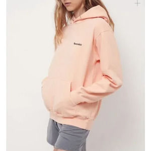 NEW Sporty & Rich Serif Logo Hoodie in Peach Unisex Pullover Long Sleeve